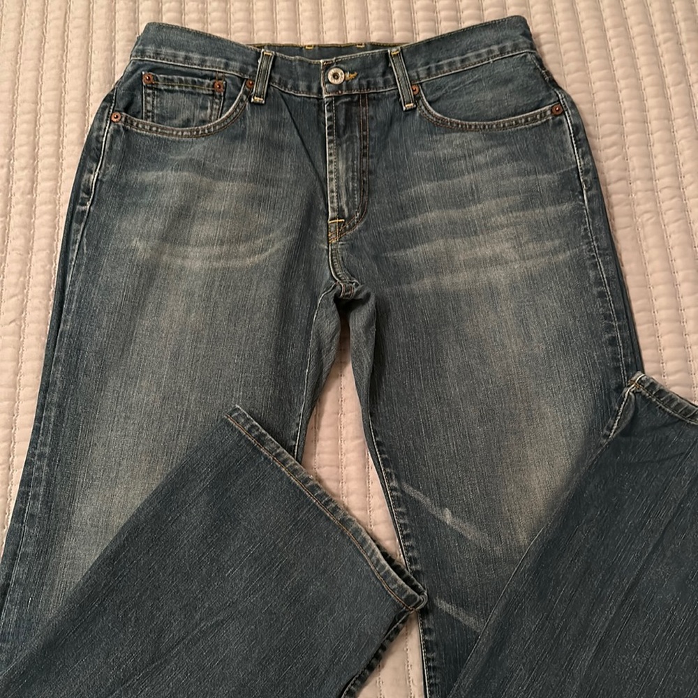 Lucky Brand men’s jeans, slim straight bootleg, size 32, length 30.